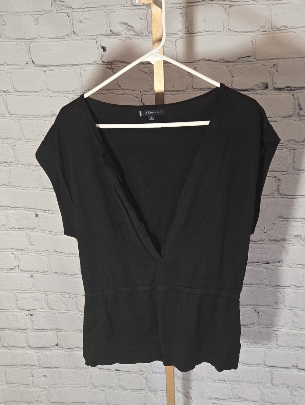Anne Klein Black V-Neck Cap Sleeve Peplum Top